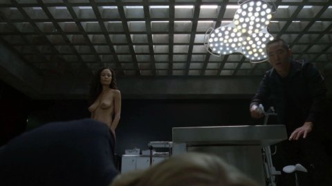 Thandie Newton - Fully Naked Scenes in Westworld s01e08 (2016)