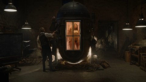 Sara Vickers - Fully Naked Scenes in Watchmen s01e04 (2019)