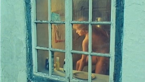 Alice Chrtkova - Fully Naked Scenes in Druhý dech s01e13 (1988)