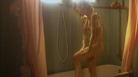 Lidia Brondi - Fully Naked Scenes in The Asphalt Kiss (1981)