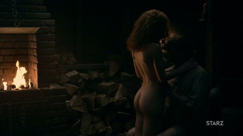 Sophie Skelton - Fully Naked Scenes in Outlander s04e08 (2018)